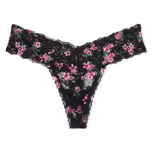 VICTORIAS SECRET POSEY LACE THONG PANTY UNDERWEAR. NWT